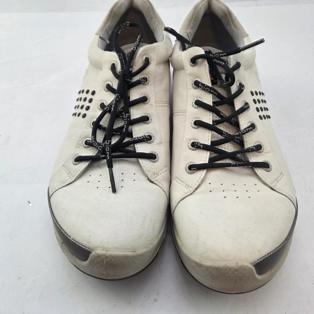 ECCO Golf Shoes Mens 44 Yak Leather Natural Motion White Spikeless Athletic